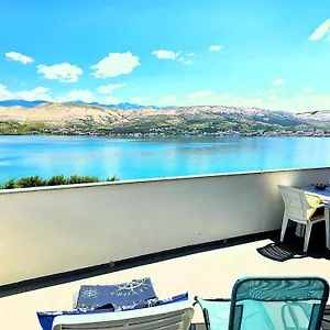 Maestral Fabijanic Apartment Pag Town